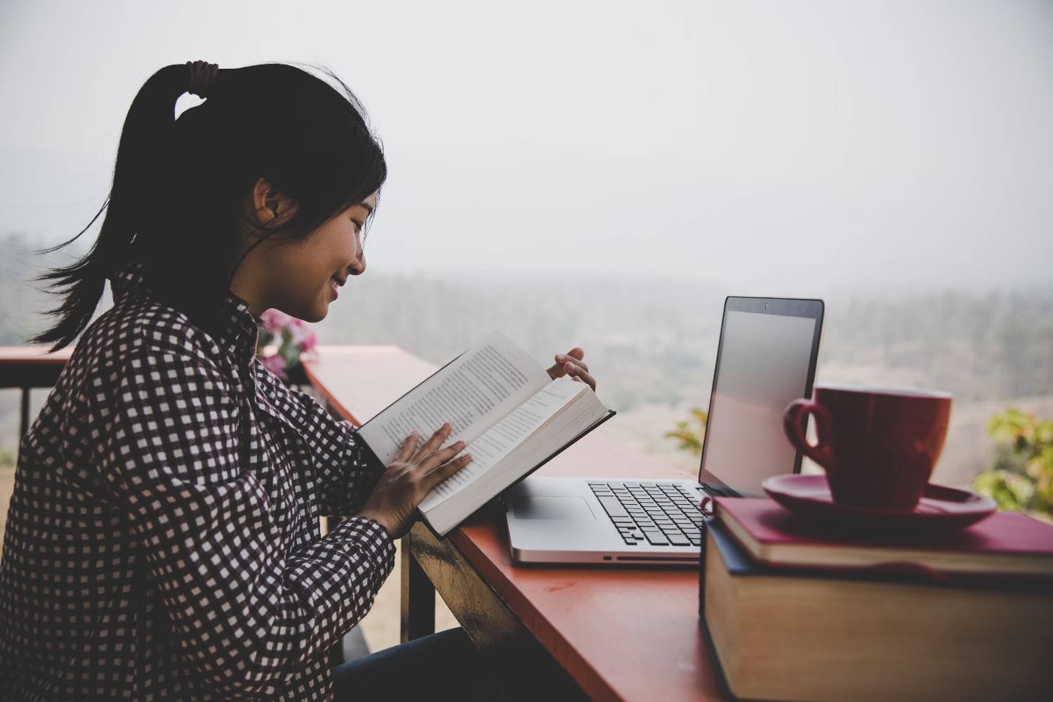 Lifelong Learning in Modern Society Why Continuous Learning Is No Longer Optional